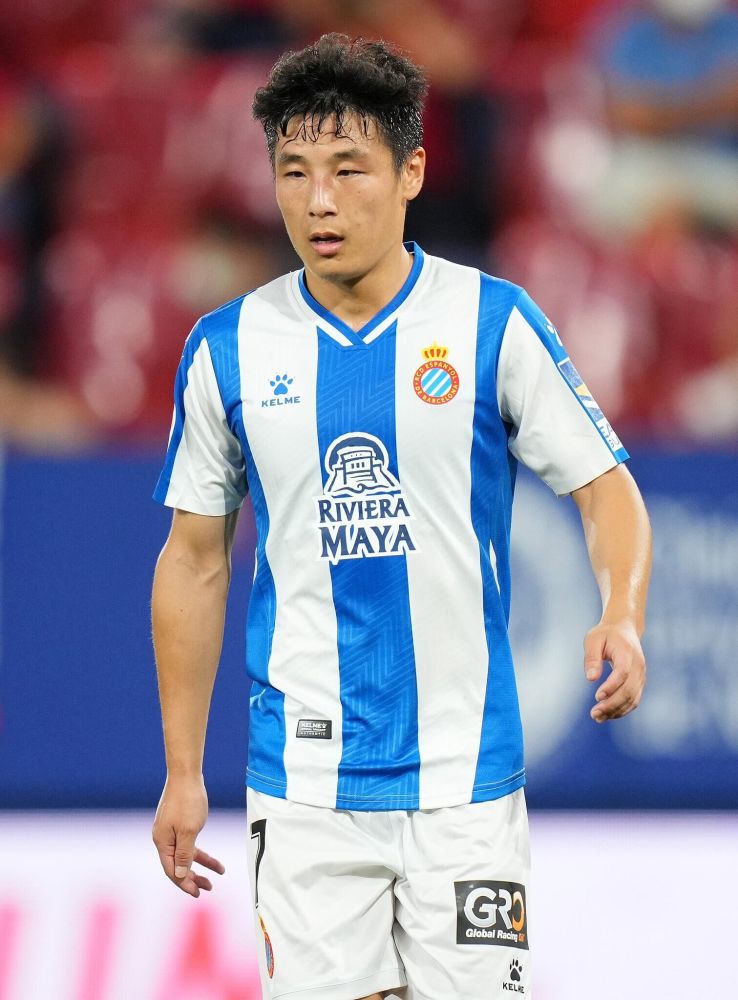 天空体育预测本轮英超：维拉2-1曼城曼联1-2切尔西天空体育预测英超第15轮（北京时间12月6日、7日的比赛）赛果，维拉主场2-1胜曼城，曼联主场1-2不敌切尔西。
